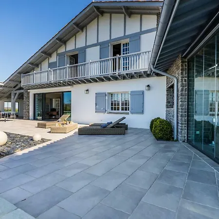 Вилла Beautiful Basque With Pool & Mountain Views In Аскен
