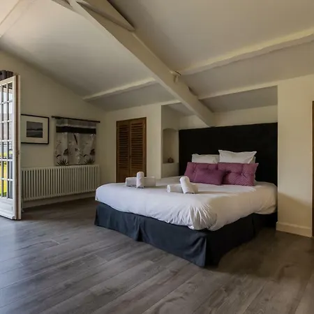 Вилла Beautiful Basque With Pool & Mountain Views In *