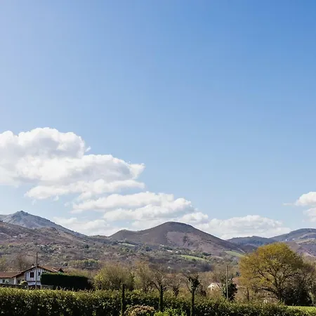Beautiful Basque With Pool & Mountain Views In * Аскен